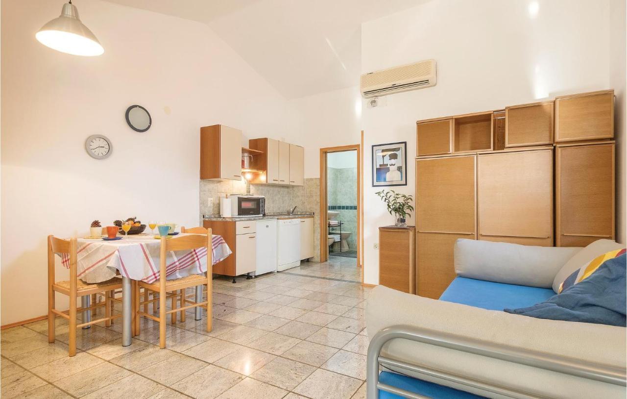 Lovely Apartment In Fazana With House Sea View Exteriér fotografie